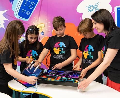Деца од IQ UP! на час